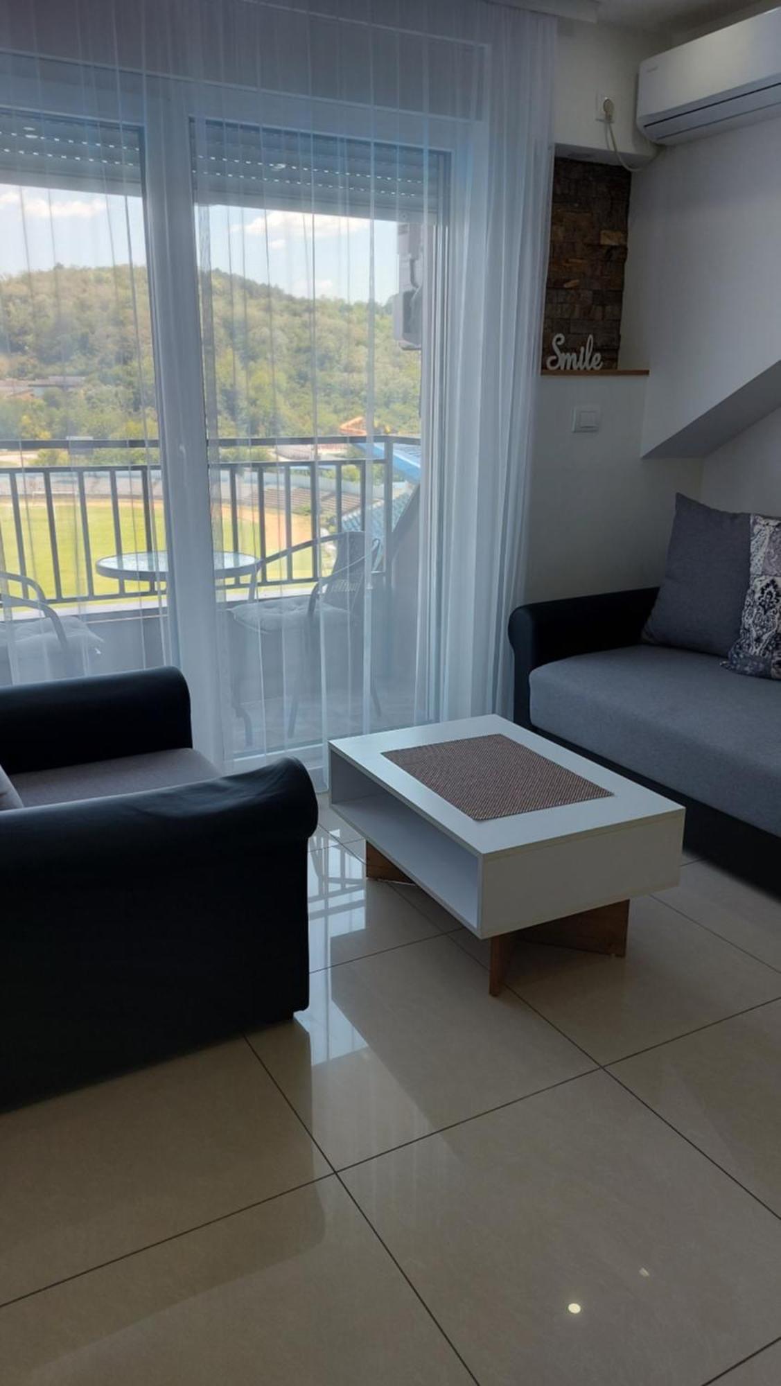 S-Apartmani Cocetova Ягодина Экстерьер фото